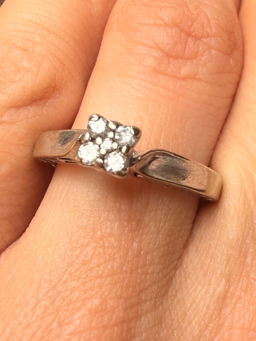 VTG 10kt Gold Diamond Filigree Ring sz7